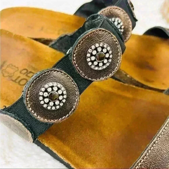 Naot Bronze Double Leather Strap Embellish Suede Cork Comfort Sandal Size 9 - Picture 2 of 14